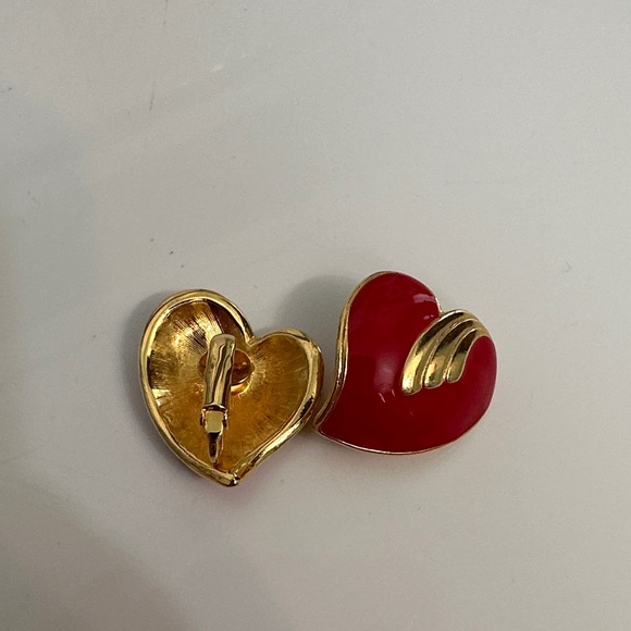 Vintage Gold and Red Heart clip Earrings - Picture 3 of 3